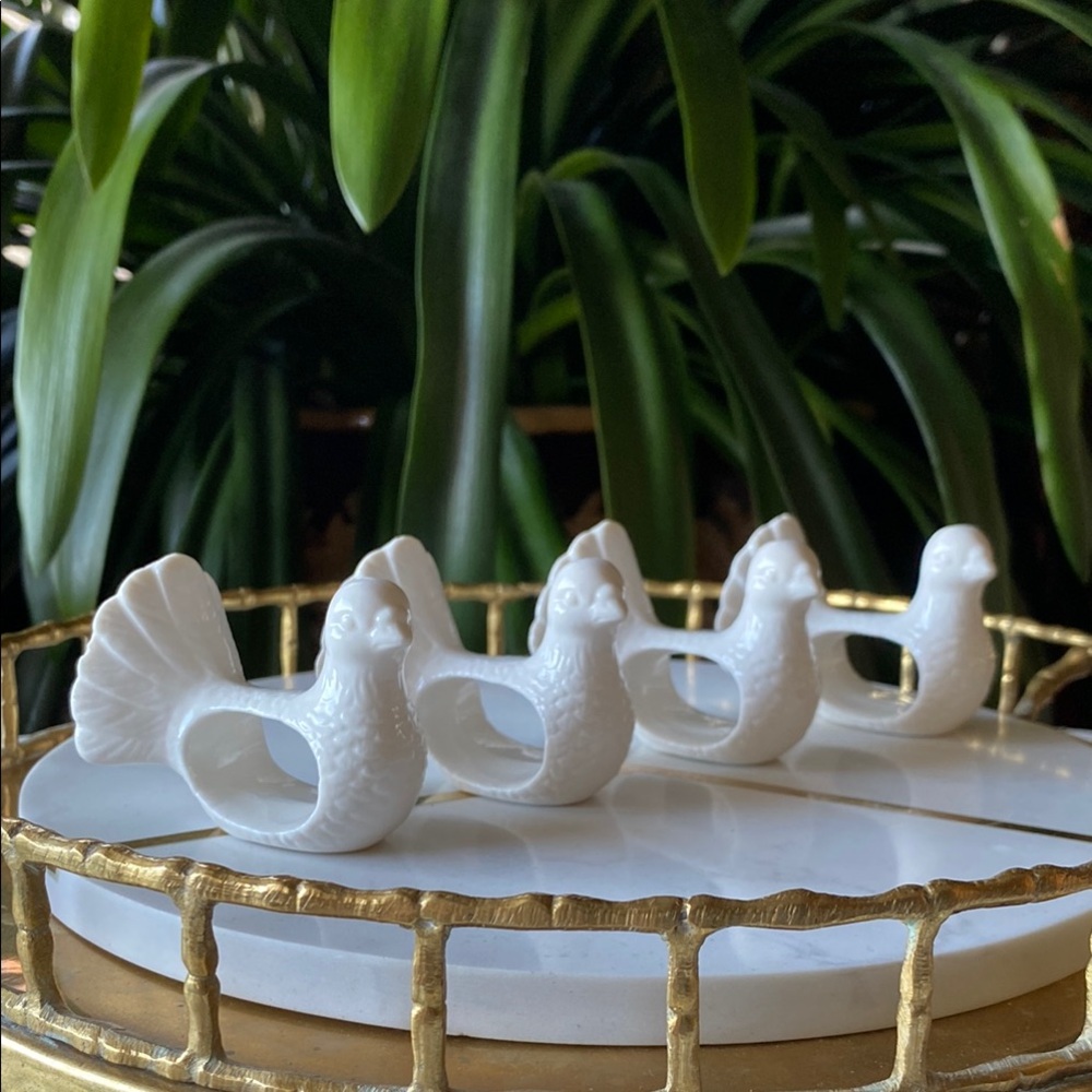 Set of 4 Embossed Bird Napkin Rings - Farmhouse Kitchen + Dining Accent Decor